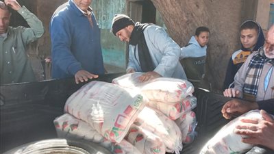 محافظ أسيوط يوجه بتكثيف الحملات التموينية