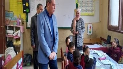 وكيل تعليم القليوبية يتفقد مدارس إدارة شرق شبرا الخيمة