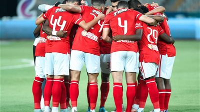 مفاجأت فى تشكيل الأهلى أمام الاتحاد السكندرى.. بيرسى تاو فى الهجوم