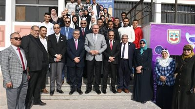 رئيس جامعة القناة يفتتح المكتبة الرقمية وقاعة مجلس كلية التربية.صور