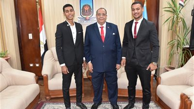 رئيس جامعة الأقصر: فتح قنوات الحوار المباشر بين الطلاب والإدارة