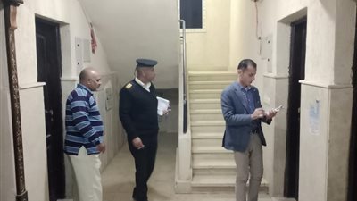 حملات ضبطية قضائية على الوحدات المخالفة بحدائق أكتوبر و15 مايو