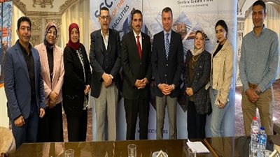 القوى العاملة ببوسعيد تشارك في حوار مجتمعي حول تقييم الآثار البيئية
