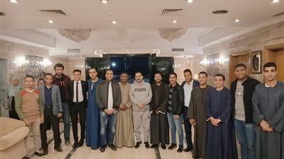 زعيم الأغلبية بمجلس النواب يعقد جلسة حوارية مع برلمان شباب قنا
