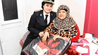 الداخلية توزع المساعدات العينية بعدد من المستشفيات ودور الرعاية