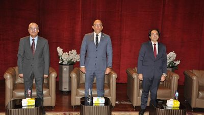 انطلاق ندوة الأمن السيبراني والجرائم الإلكترونية بجامعة حلوان