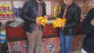 ضبط منشأتين دون ترخيص فى حمله صحيه بالفشن