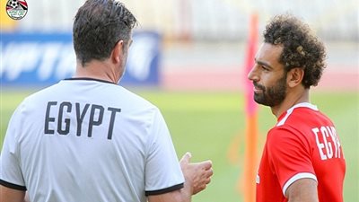 فيتوريا يفجر مفاجأة: سنصل كأس العالم 2026 ومحمد صلاح سر تدريبي لمصر