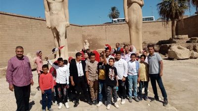 تنظيم 9 رحلات توعية سياحية لـ 500 طالب وطالبة خلال شهرين بسوهاج