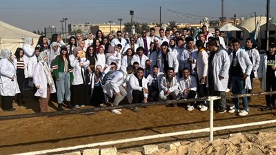 الطب البيطرى بجامعة بدر تنظم زيارة تدريبية للطلاب فى مزرعة الخيول