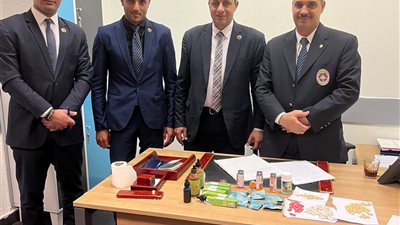 ضبط راكب بحوزته كمية من المواد والأقراص والزيوت والبذور المخدرة