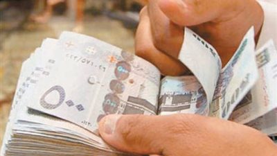 ينتحل صفة ضابط شرطة للنصب علي رجال الأعمال
