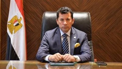 وزير الرياضة يكلف لجنة لفحص ملابسات سقوط سور بمدرج الصالة المغطاة