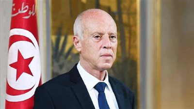 الرئيس التونسي يحذر من محاولات ضرب الدولة من الداخل