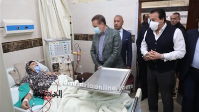 وزير الصحة يوجه بسرعة توفير سرير رعاية لمريض مصاب بجلطة مخية