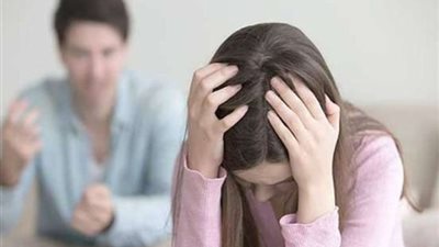 سيدة فى دعوى طلاق: هزار جوزي قبيح قدام البنات