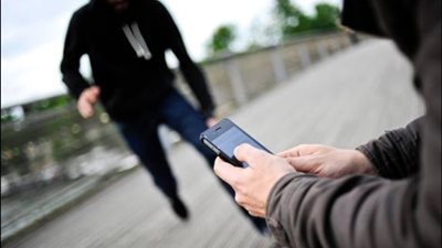 ضبط تشكيل عصابي تخصص في سرقة الهواتف المحمولة بالقاهرة