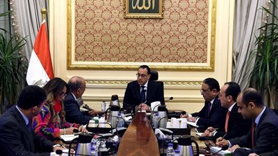 مدبولى: الاهتمام بقطاع الاعمال يمثل النهوض بالصناعة