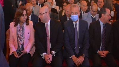 محافظ القليوبية يشارك المسيحين أعياد الميلاد بالكنيسة الانجيلية