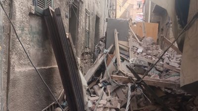 انهيار عقار قديم بكرموز وانقاذ سكانه