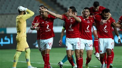 مدافع الأهلي يعرقل إنتقاله للإتحاد السكندري .. تعرف عليها