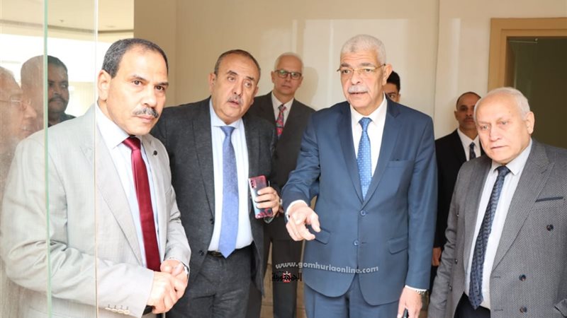 الدكتور أحمد فرج