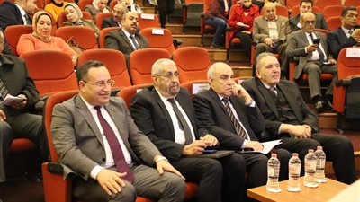 الوكيل: دول البحر الأبيض خسرت 11٪ من ناتجها المحلي من السياحة