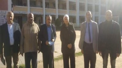 مدير تعليم القليوبيةتتفقد لجان امتحانات نصف العام بعدد من المدارس