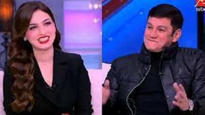 خالد محمود لـ ياسمين عز: