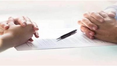 زوجة فى دعوى خلع: لاقيت صور بنتي عريانه على موبايل زوجى