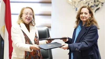 «القومي للحوكمة» والمنتدى الدولي للفن التشكيلي يوقعان مذكرة تفاهم
