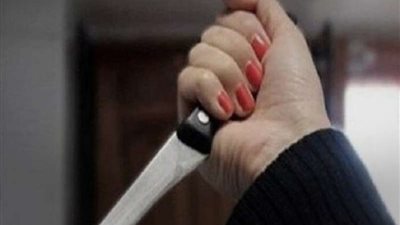هددها بصورها الفاضحة فأستدرجته وقطعته 3 اجزاء بمساعدة زوجها