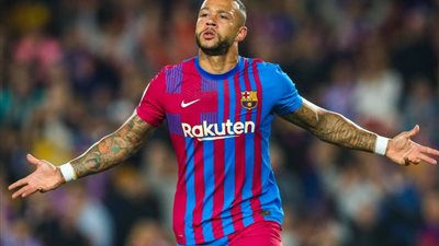 برشلونة يضع سيناريو جديد لرحيل الهولندي ممفيس ديباي