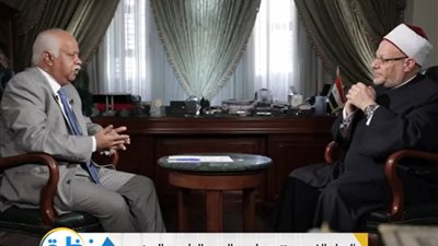 المفتي: فعل الخير والصدقات للفقراء أولى من الحج والعمرة.. فيديو