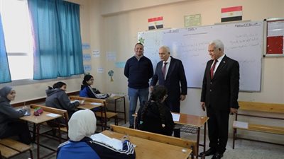 وزير التربية والتعليم في لجان الإعدادية بالقاهرة الجديدة