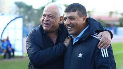 فرج عامر:طارق العشري بيعاندني ومش عايز يلاعب زياد طارق