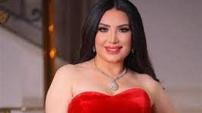 عبير صبرى تشارك جمهورها بصورة من كواليس