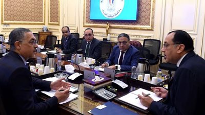 تفاصيل اجتماع رئيس الوزراء مع رئيس هيئة الاستثمار