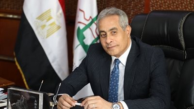 القوى العاملة توجه 529 عاملاً مصرياً بشركة سعودية بتحديث بياناتهم