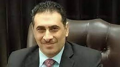 عميد اقتصاد وعلوم سياسية يصدر كتابًا بعنوان الجامعة والتنمية في مصر