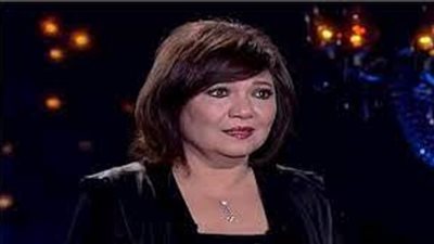 صورة وشائعة تسببت فى كشف على ديانة عايدة رياض