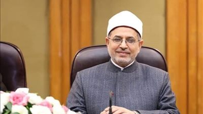يشدد على الإسراع في إعلان النتائج امتحانات الفصل الدراسي الأول