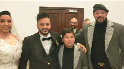 إيساف يحتفل بحفل زفافه بحضور نجوم الفن.. صور