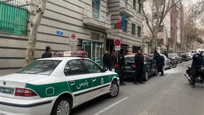 إدانة أذربيجانية للاعتداء على سفارتها بإيران