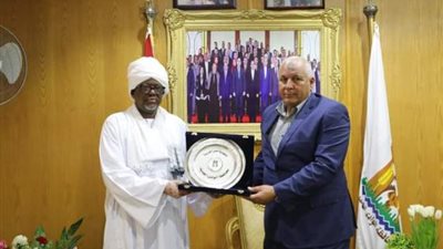 الزملوط يستقبل قنصل جمهورية السودان وينسق لافتتاح جامعة الأزهر