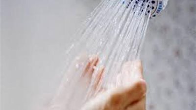 الفرنسيون يتخلّون عن الماء الساخن بسبب أسعار الغاز