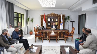 محافظ قنا : افتتاح مكتبة قنا العامة تجريبيا خلال الإحتفال بالعيد