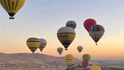إلغاء رحلات البالون السياحى بالأقصر لسوء الأحوال الجوية