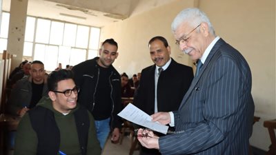 القاصد يتفقد إمتحانات الدراسات العليا بكلية الحقوق جامعة المنوفية