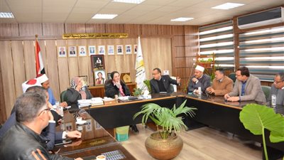 رئيس جامعة أسيوط تستقبل وفد موسع من الأزهر الشريف
